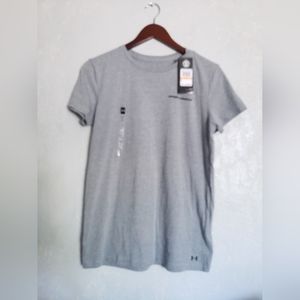 NWT Under Armour  Women's T-shirt  size S gray color